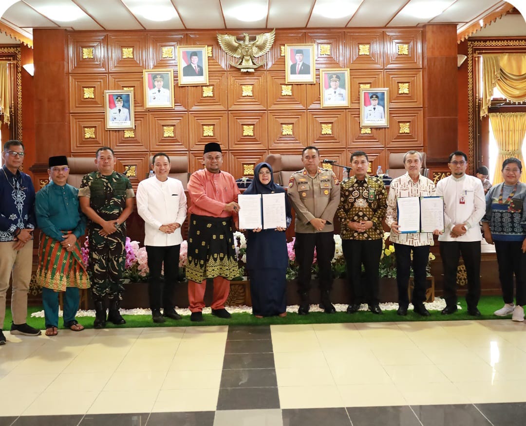 Wujudkan Siak Berazam, Afni Akan Beri Seragam Sekolah Gratis Bagi Siswa Baru