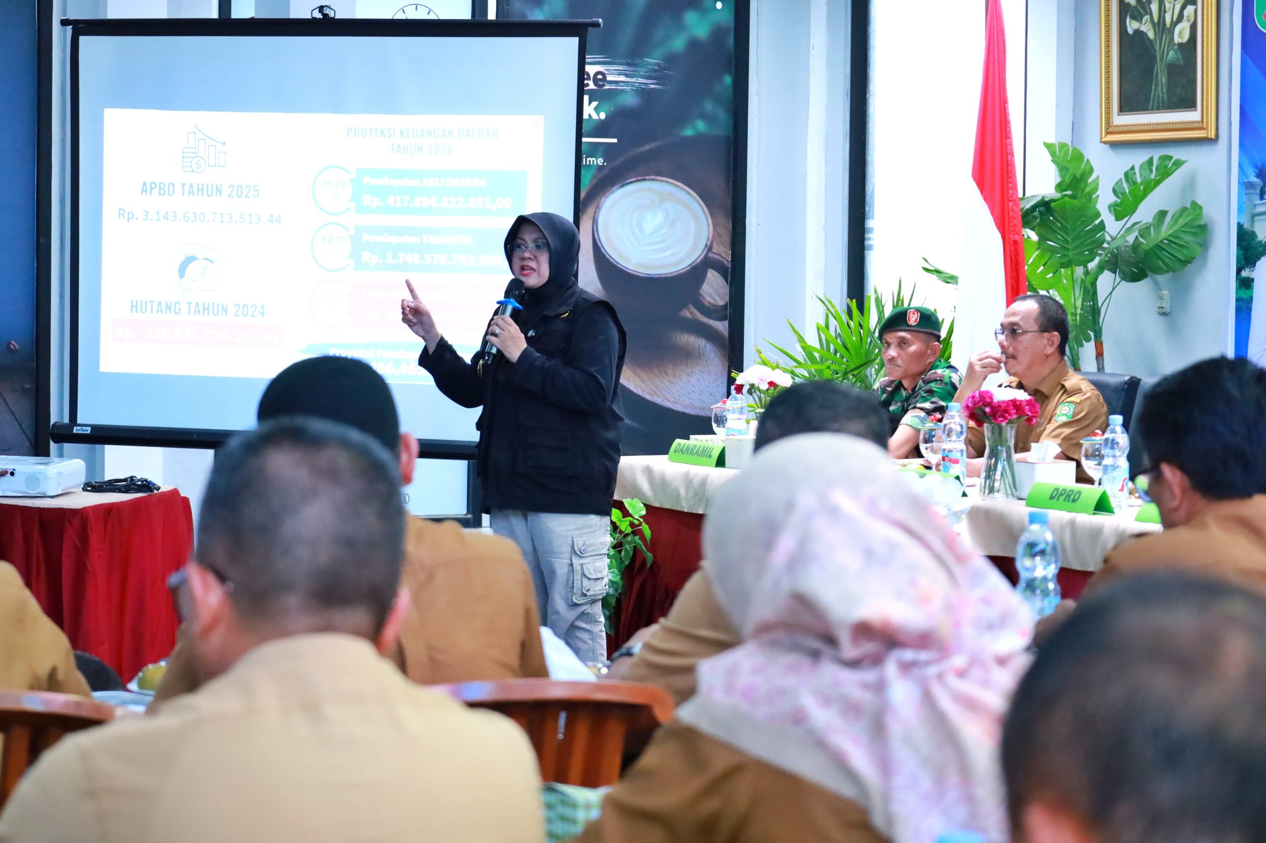 Berkeadilan, tahun 2025 Bupati Afni akan Bangun jalan I KM di Semua Kecamatan
