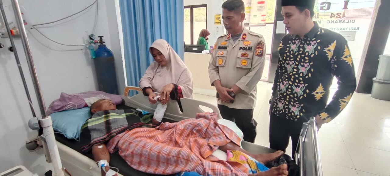 Hamzah Seorang Nelayan Selamat Dari Serang Buaya, Setelah Bergelut Melawan Buaya. Kapolsek Tualang Imbau Warga Hindari Sungai