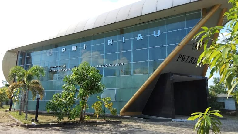 Ketua PWI Riau Raja Isyam Tegaskan Tak Akui Anggota Hasil Seleksi ‘Plt Ketua’