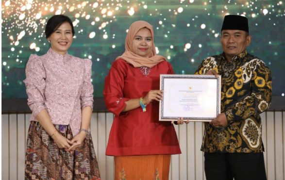 Pemko Dumai Terima Penghargaan Layak Anak Kategori Nindya Tiga Tahun Berturut-Turut.