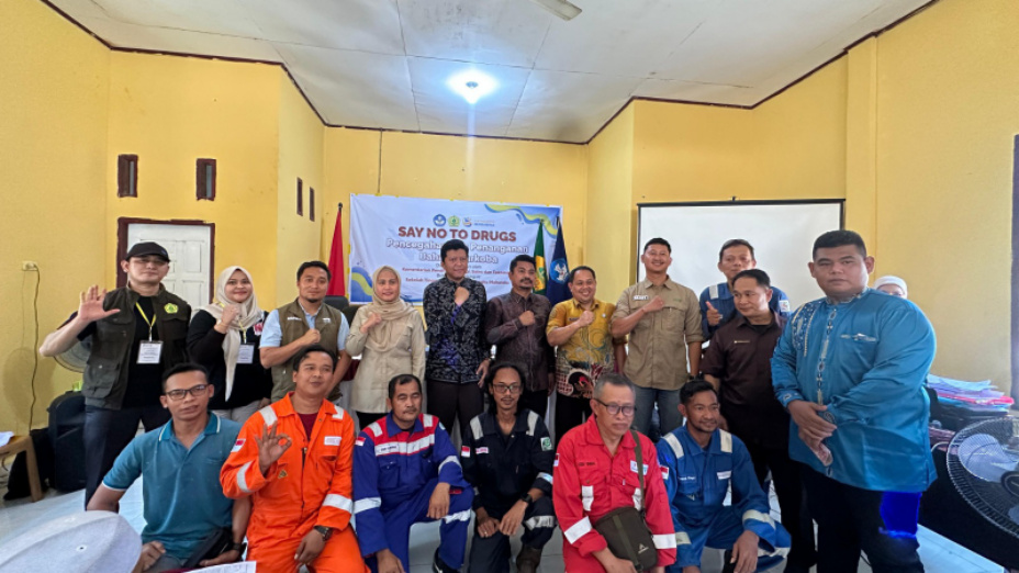 Bersama DPR RI, Kepala BNN Pekanbaru Sosialisasi Bahaya Kepada Masyarakat Rantau Bais, Rokan Hilir